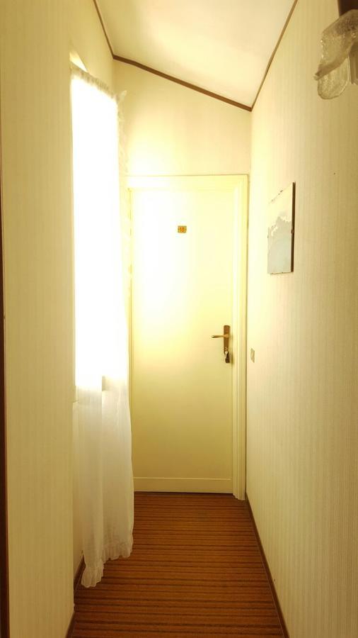 Albergo Savoia أوسبيداليتي المظهر الخارجي الصورة